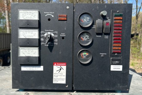 700 kW Continuous, Waukesha L7042G Natural Gas Generator Set, only 1,199 hours!, 480Y / 277 Volts, 1,200 RPM, Radiator